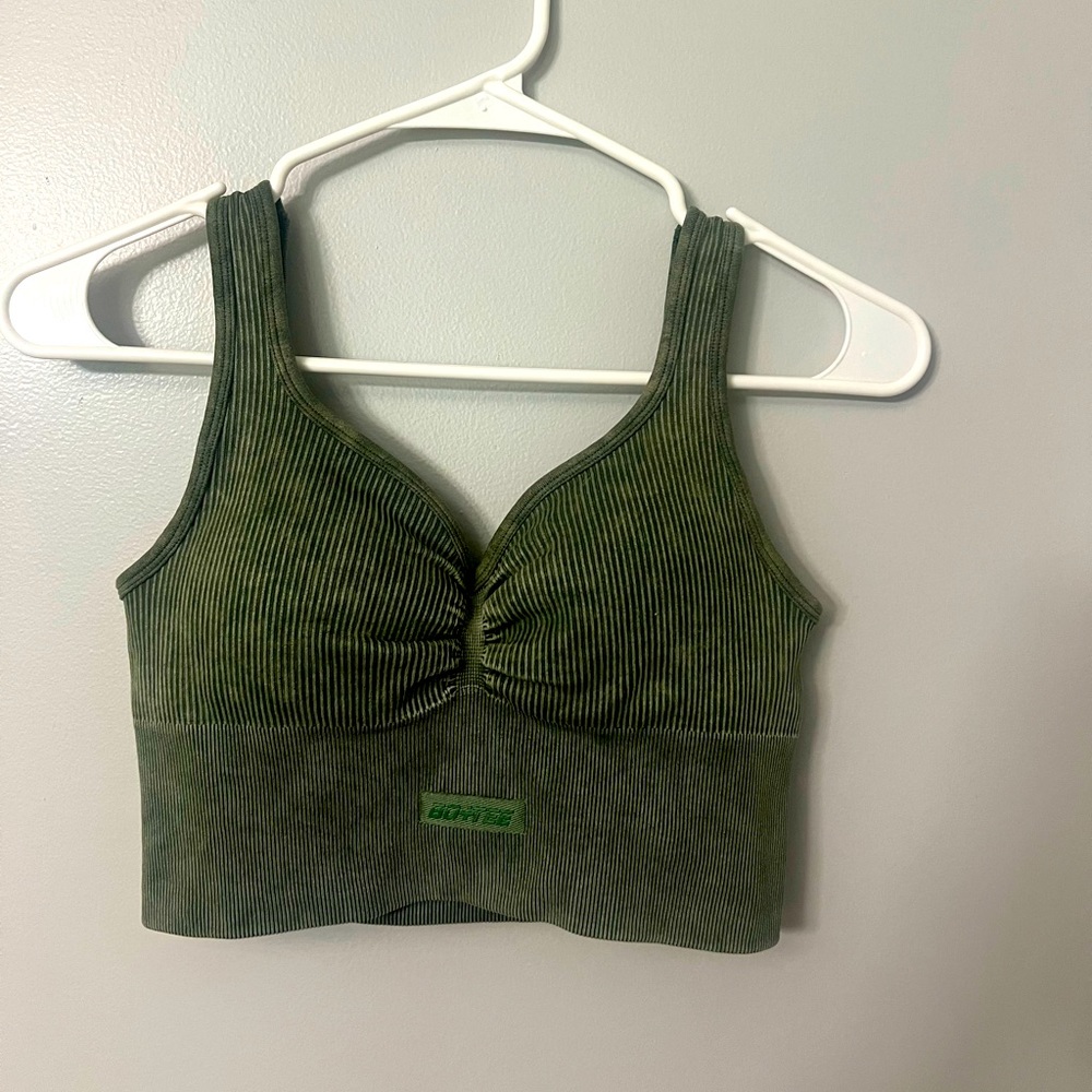BO+TEE workout crop top. Size small.